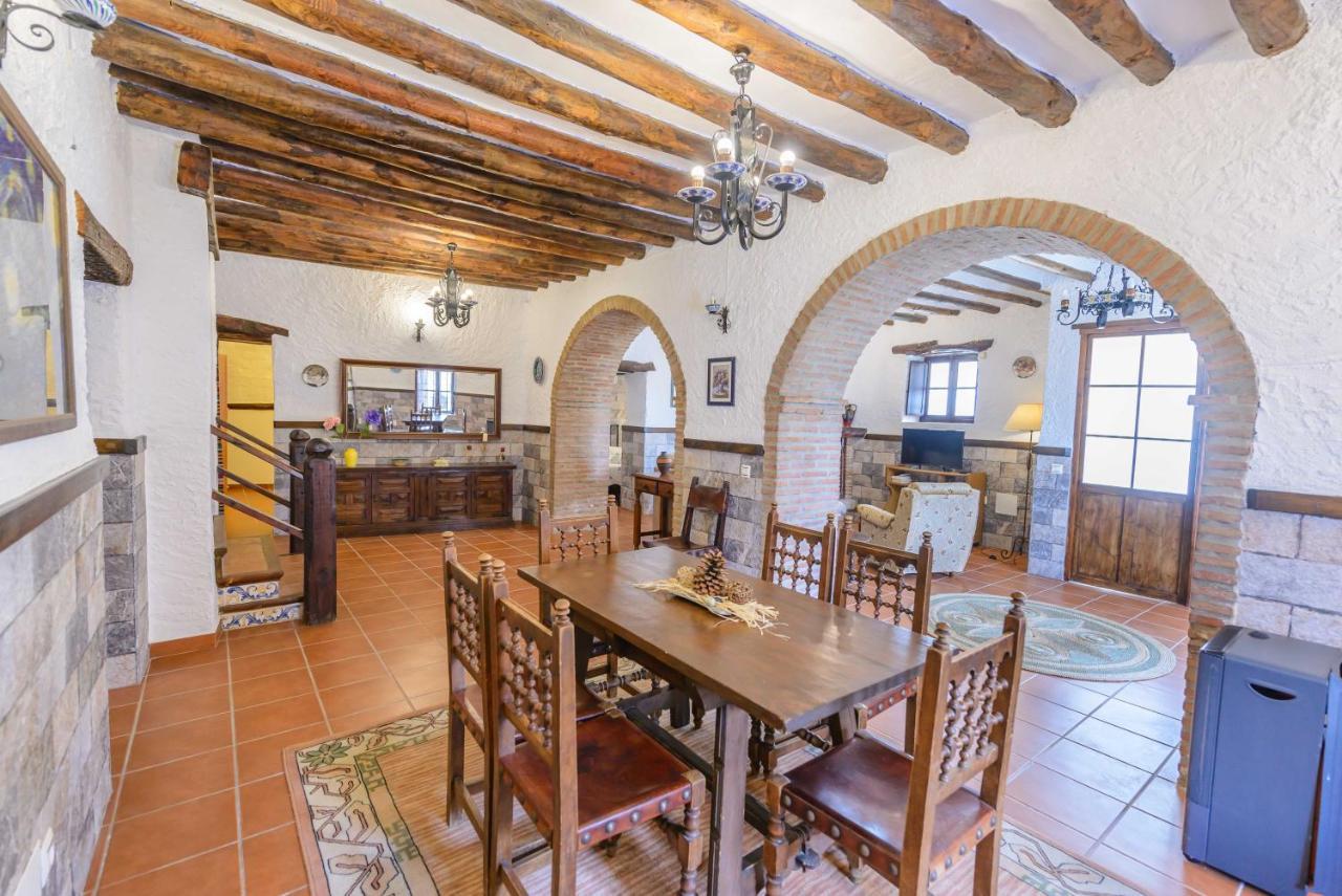 Holiday Home El Pilarillo Piscina Compartida Alcaucín Kültér fotó