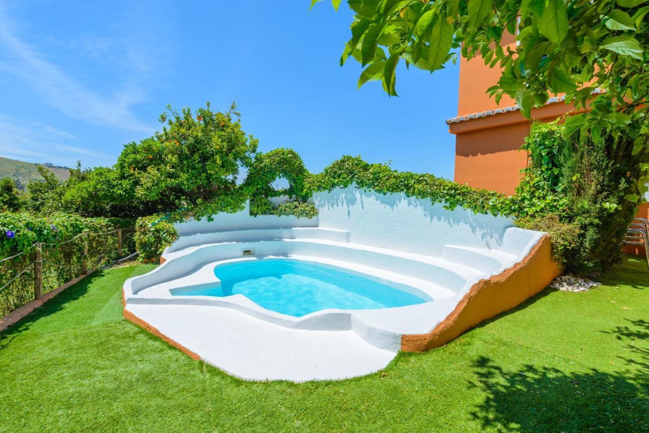 Holiday Home El Pilarillo Piscina Compartida Alcaucín Kültér fotó