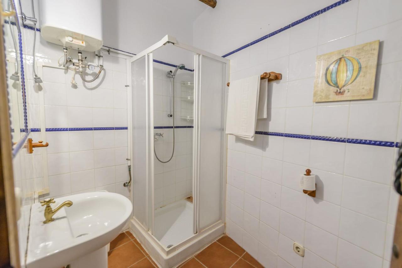 Holiday Home El Pilarillo Piscina Compartida Alcaucín Kültér fotó